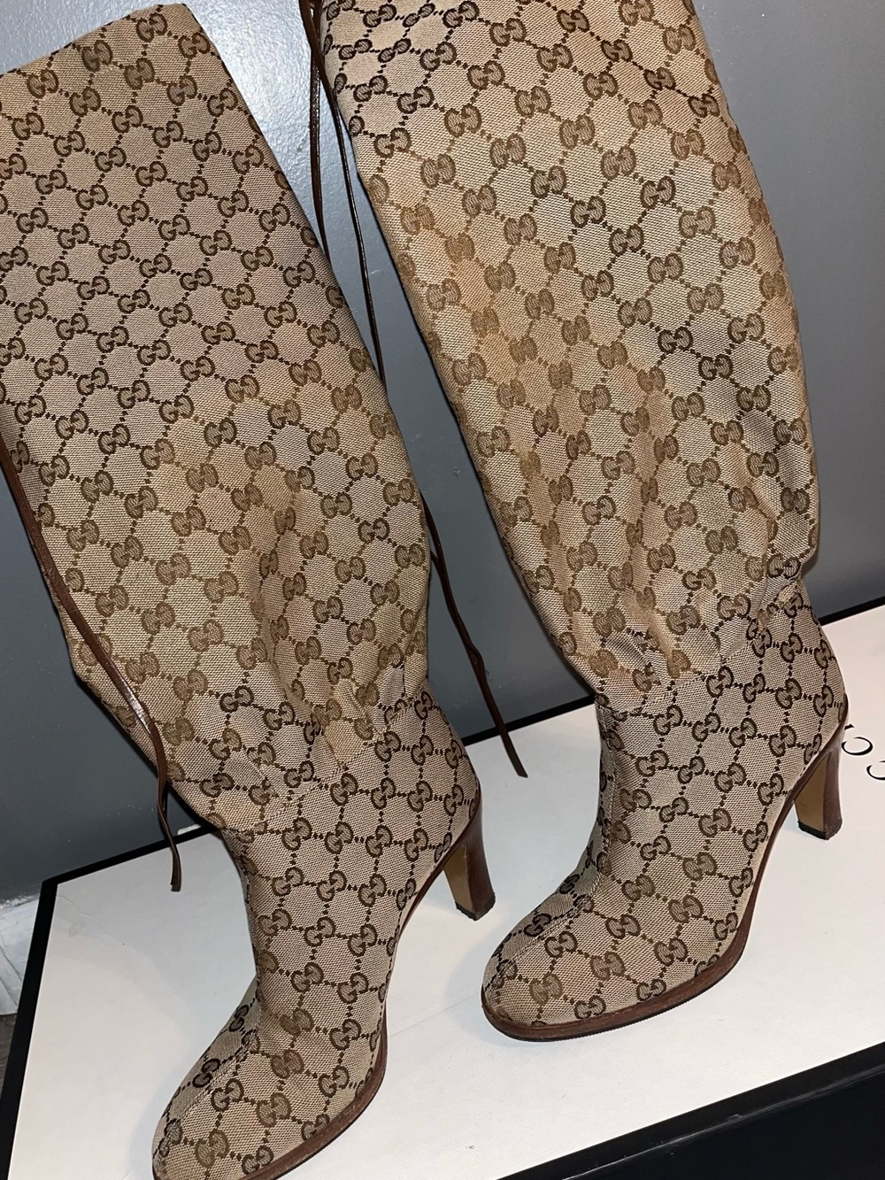 Gucci Original GG Canvas Over-the-Knee Boots Brown Trim Tie Detail - Picture 5 of 7